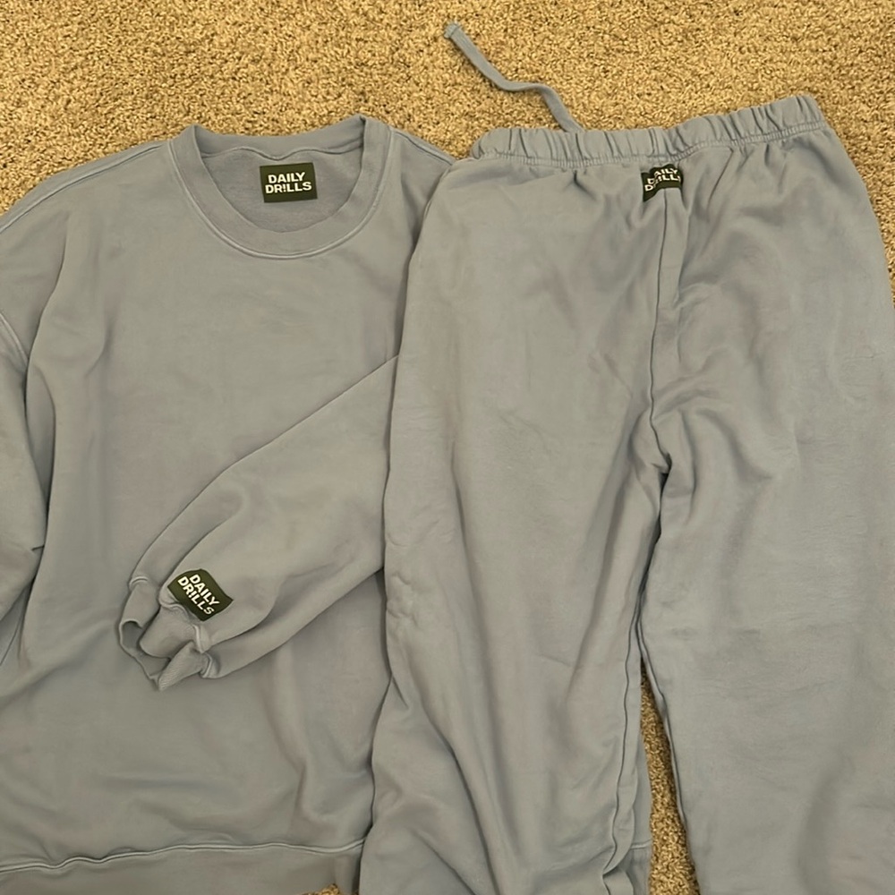 Daily Drills Mist Blue Sweat Set